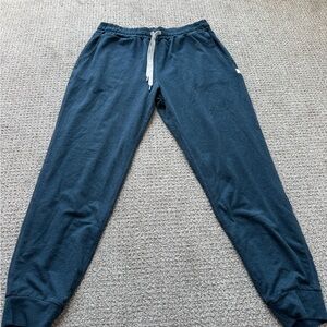 Vuori Joggers Size Small